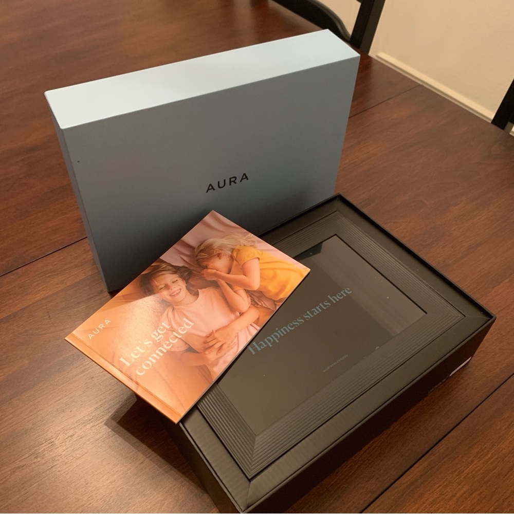 Aura Digital Frame | Carver